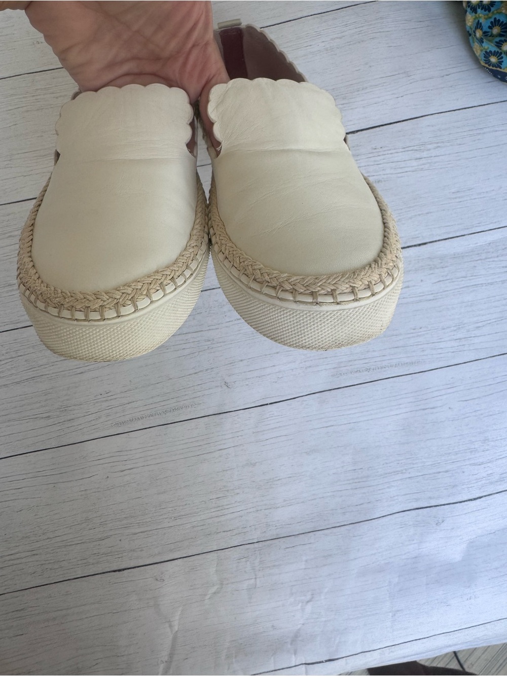 Kate Spade White Leather Scallop Espadrille Slip On Sneakers Size 7.5 Coastal - Picture 9 of 16
